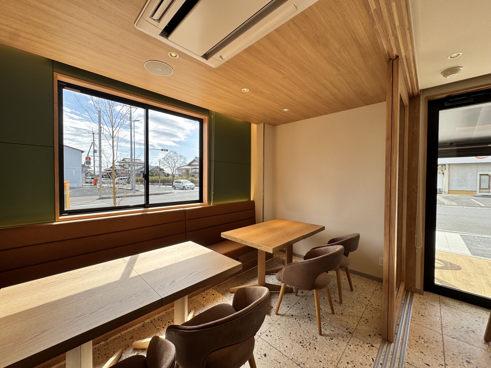 02f4696f2499a40b5430e72f29773bd6